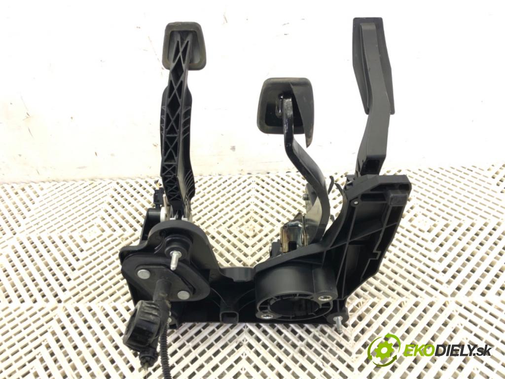 OPEL ASTRA J sedan 2012 - 2022    1.4 Turbo (69) 103 kW [140 KM] benzyna 2012 - 2022  PEDÁL:  (Pedále)