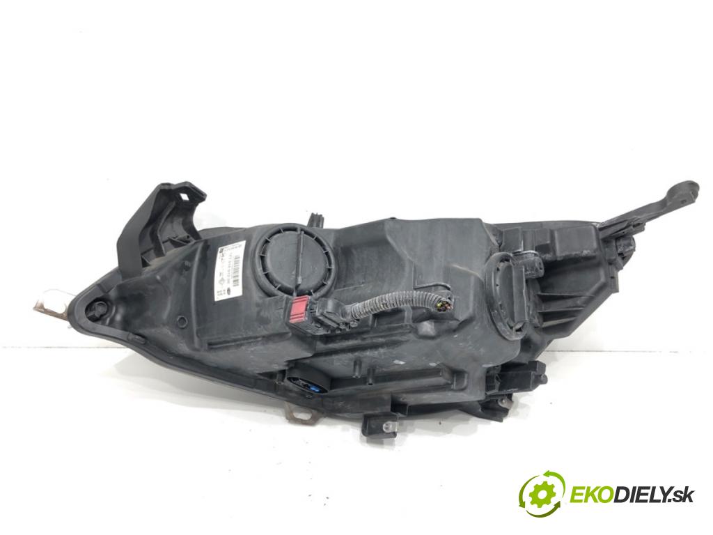 OPEL ASTRA J sedan 2012 - 2022    1.4 Turbo (69) 103 kW [140 KM] benzyna 2012 - 2022  Svetlomet pravy predný XENON 13374518