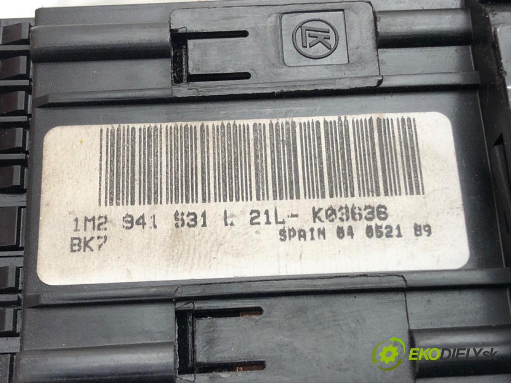 SEAT LEON (1M1) 1999 - 2006    1.9 TDI 81 kW [110 KM] olej napędowy 1999 - 2006  spínač světel 1M2941531L