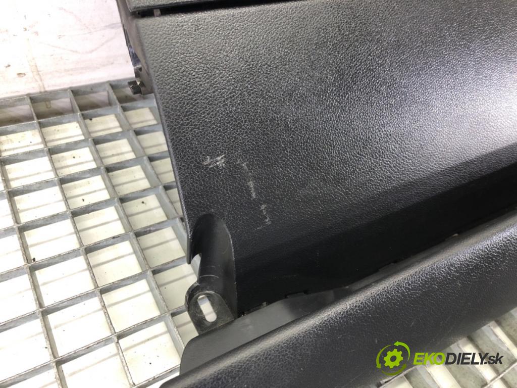 SEAT LEON (1M1) 1999 - 2006    1.9 TDI 81 kW [110 KM] olej napędowy 1999 - 2006  Priehradka, kastlík spolujazdca  (Priehradky, kastlíky)