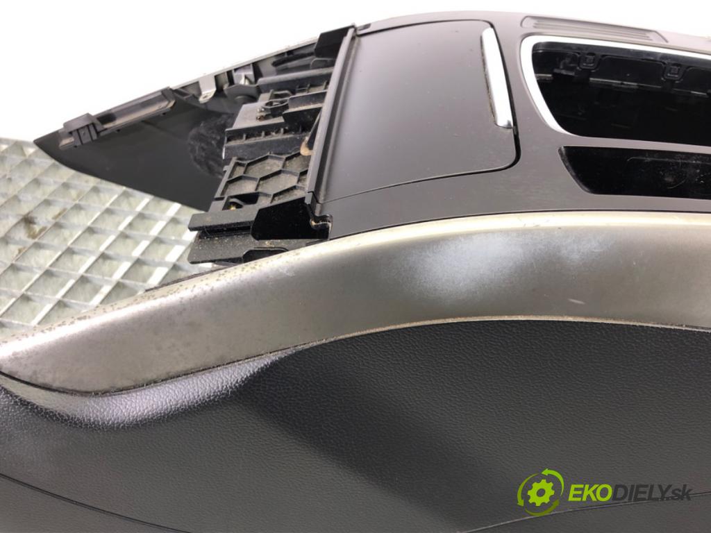 AUDI A4 B8 Avant (8K5) 2007 - 2015    1.8 TFSI 88 kW [120 KM] benzyna 2008 - 2015  Tunel stredový  (Stredový tunel / panel)