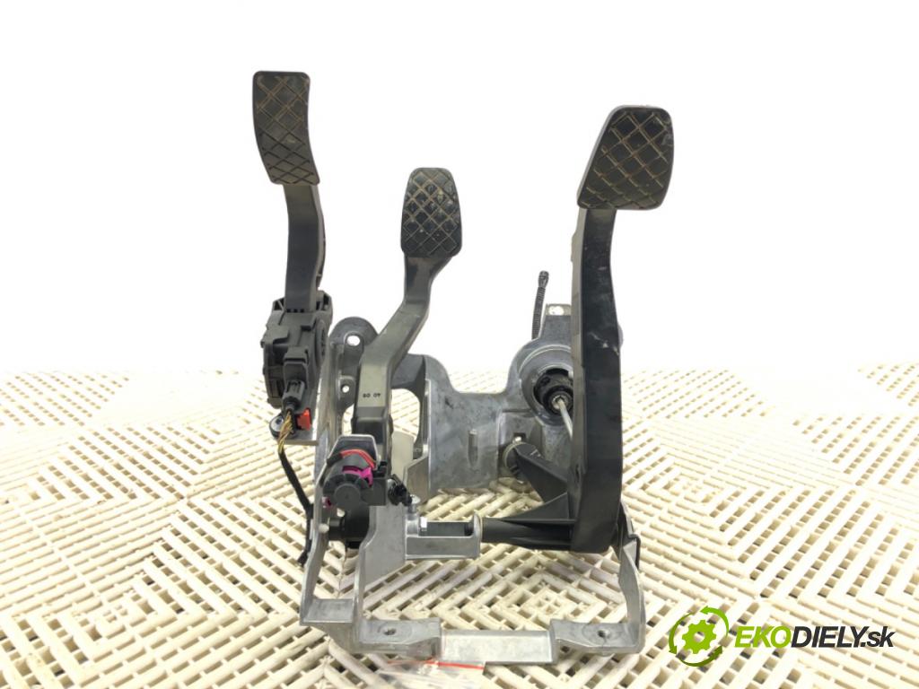 AUDI A4 B8 Avant (8K5) 2007 - 2015    1.8 TFSI 88 kW [120 KM] benzyna 2008 - 2015  PEDÁL: 8K1721117 (Pedále)