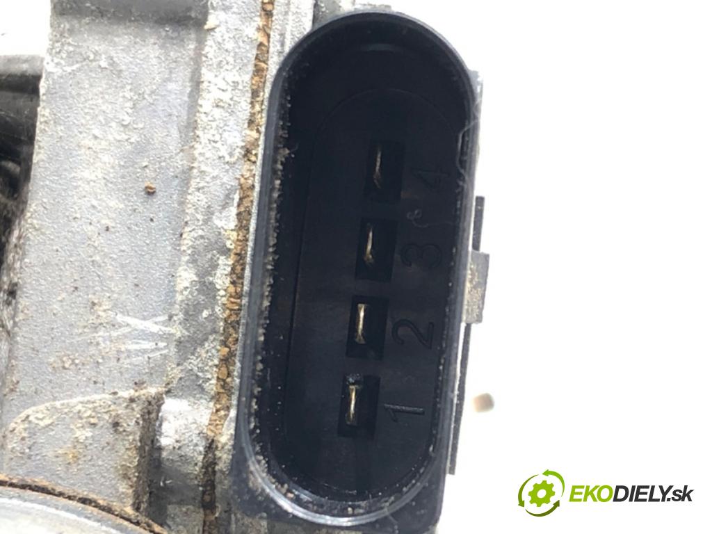 AUDI A4 B8 Avant (8K5) 2007 - 2015    1.8 TFSI 88 kW [120 KM] benzyna 2008 - 2015  Mechanizmus stieračov predný  (Motorčeky stieračov predné)