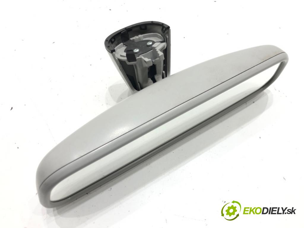 AUDI A4 B8 Avant (8K5) 2007 - 2015    1.8 TFSI 88 kW [120 KM] benzyna 2008 - 2015  zpětné zrcátko vnitřní  (Světla vnitřní)