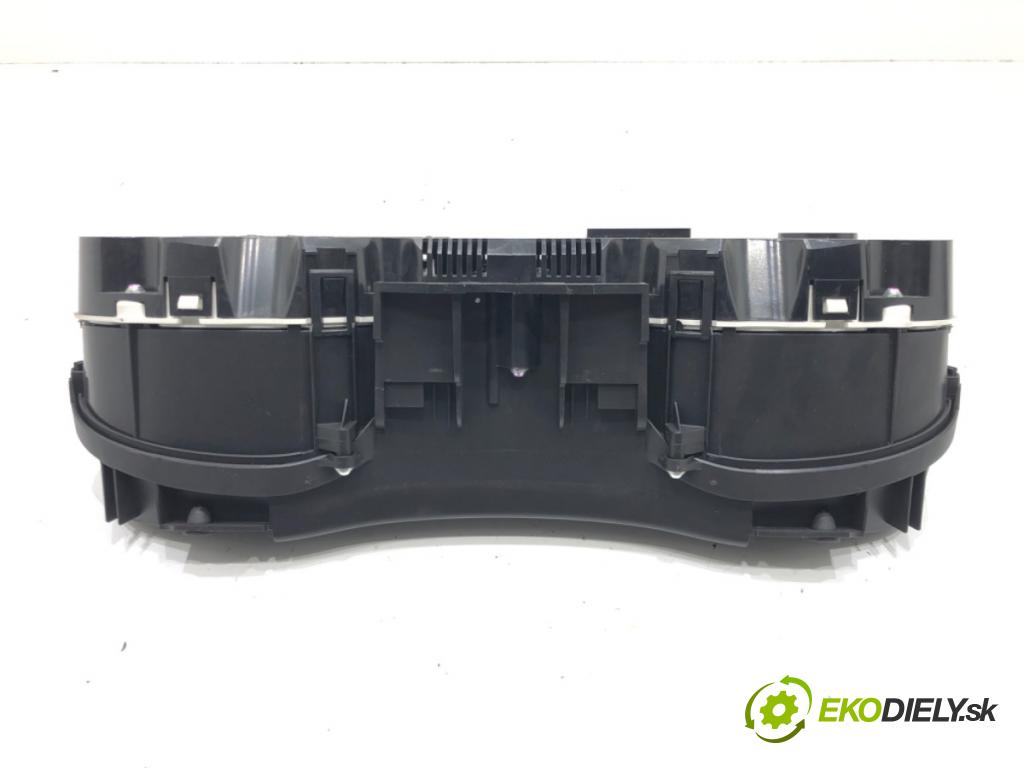 AUDI A4 B8 Kombi 2008 88 kW 1.8 TFSI 1798 prístrojovka 8K0920900 (Přístrojová deska)