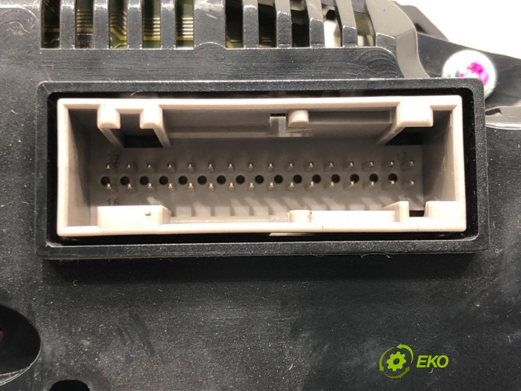 AUDI A4 B8 Kombi 2008 88 kW 1.8 TFSI 1798 prístrojovka 8K0920900 (Přístrojová deska)