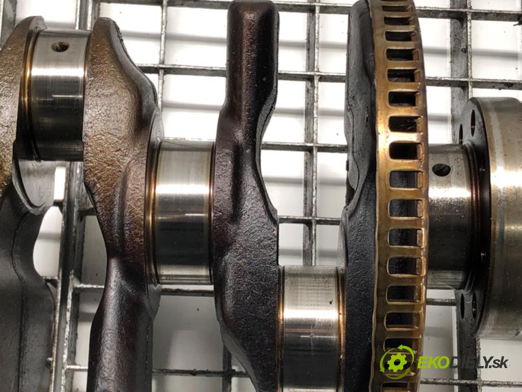 AUDI A4 B8 Avant (8K5) 2007 - 2015    1.8 TFSI 88 kW [120 KM] benzyna 2008 - 2015  Kardaň, hriadeľ KLIKA: CDHA (Ostatné)