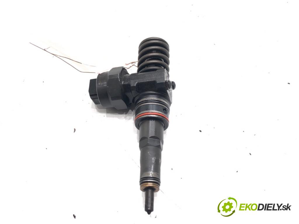 VW PASSAT B5.5 (3B3) 2000 - 2005    1.9 TDI 74 kW [101 KM] olej napędowy 2000 - 2005  Vstrekovač 038130073J (Vstrekovače)