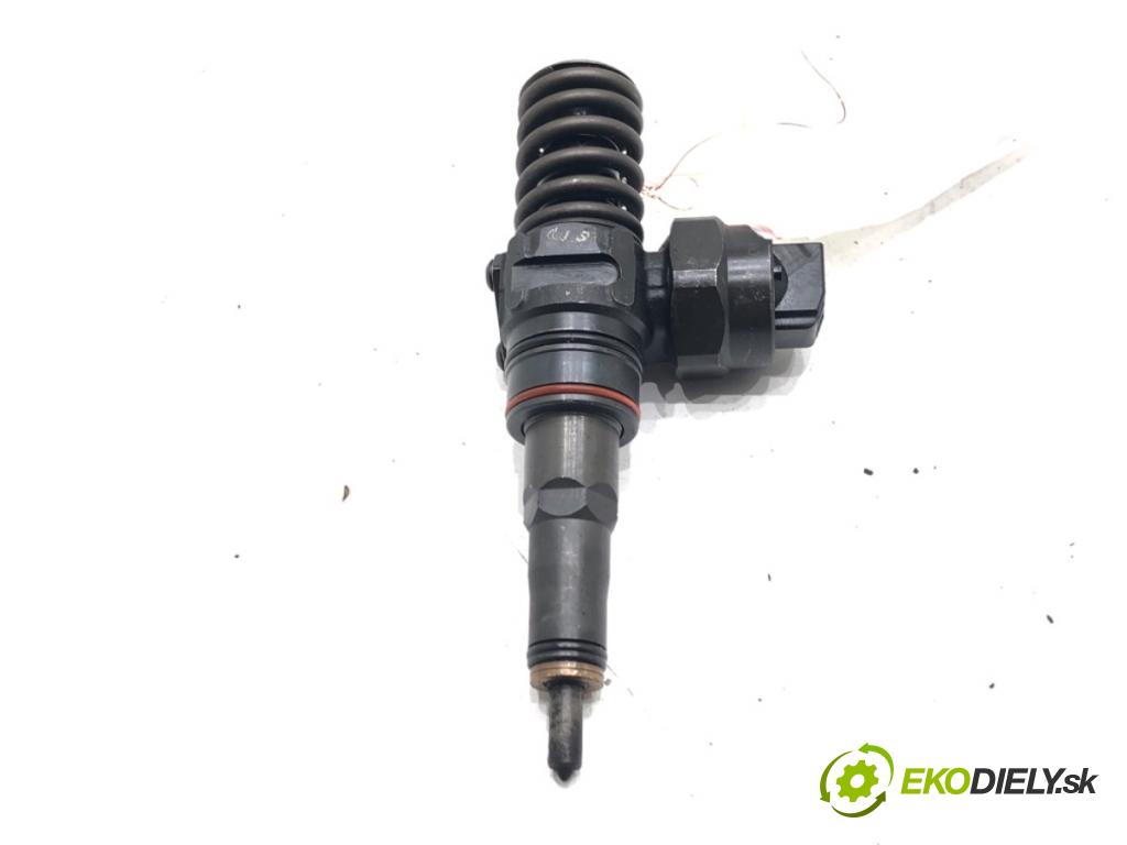 VW PASSAT B5.5 (3B3) 2000 - 2005    1.9 TDI 74 kW [101 KM] olej napędowy 2000 - 2005  Vstrekovač 038130073J (Vstrekovače)