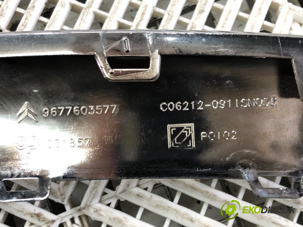 CITROEN BERLINGO Nadwozie pełne/minivan (B9) 2008 - 2022    1.6 HDi 90 68 kW [92 KM] olej napędowy 2010 - 2022  mřížka maska 9677603577 (Mřížky (masky) chladičů)
