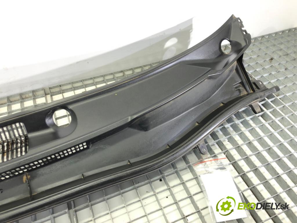 LEXUS IS II (_E2_) 2005 - 2013    220d (ALE20) 130 kW [177 KM] olej napędowy 2005 - 2012  Torpédo, plast pod čelné okno 55708-53060 (Torpéda)