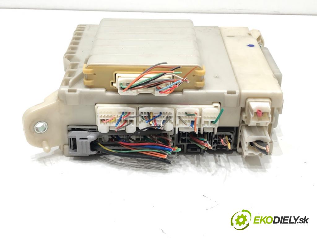 LEXUS IS II (_E2_) 2005 - 2013    220d (ALE20) 130 kW [177 KM] olej napędowy 2005 - 2012  modul BSI 82730-53020 (Pojistkové skříňky)