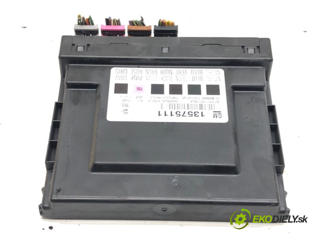 OPEL INSIGNIA A (G09) 2008 - 2017    2.0 CDTI (68) 96 kW [131 KM] olej napędowy 2008 - 2017  Modul komfortu 13575111 (Moduly komfortu)