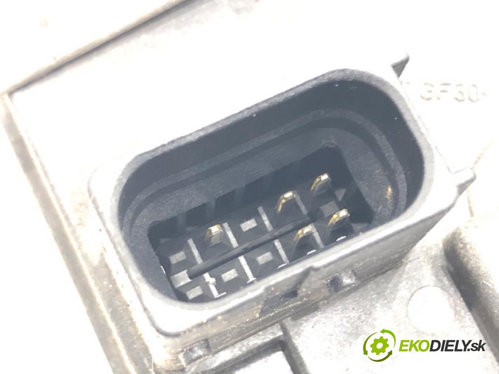 OPEL ZAFIRA B Nadwozie pełne/minivan (A05) 2005 - 2015    1.9 CDTI VAN (M75) 88 kW [120 KM] olej napędowy 2005 - 2015  zámok dveře levý zadní část 13210738