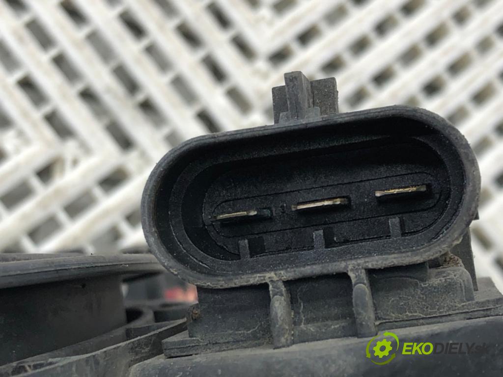 OPEL ZAFIRA B Nadwozie pełne/minivan (A05) 2005 - 2015    1.9 CDTI VAN (M75) 88 kW [120 KM] olej napędowy 2005 - 2015  Ventilátor klimatizácie  (Ventilátory chladičov klimatizácie)