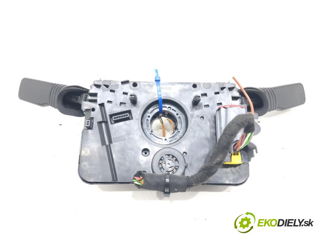 OPEL ZAFIRA B Nadwozie pełne/minivan (A05) 2005 - 2015    1.9 CDTI VAN (M75) 88 kW [120 KM] olej napędowy 2005 - 2015  Prepínač kombinovaný 13177915GC (Prepínače, spínače, tlačidlá a ovládače kúrenia)