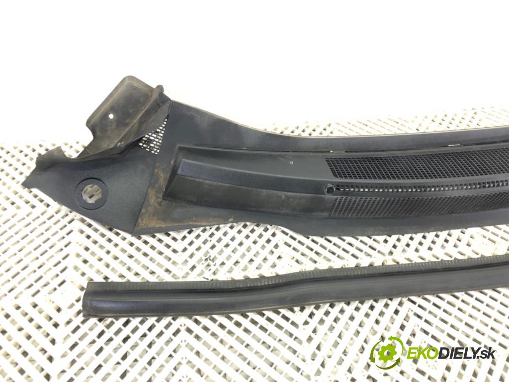 OPEL ZAFIRA B Nadwozie pełne/minivan (A05) 2005 - 2015    1.9 CDTI VAN (M75) 88 kW [120 KM] olej napędowy 2005 - 2015  Torpédo, plast pod čelné okno 13142034 (Torpéda)