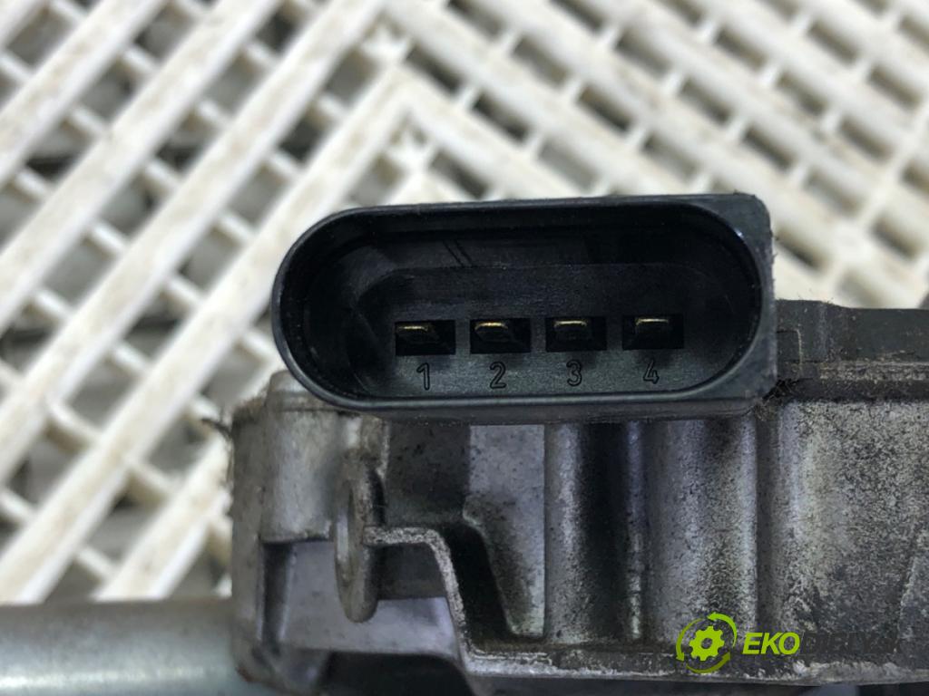 OPEL ZAFIRA B Nadwozie pełne/minivan (A05) 2005 - 2015    1.9 CDTI VAN (M75) 88 kW [120 KM] olej napędowy 2005 - 2015  Mechanizmus stieračov predný 404976 (Motorčeky stieračov predné)