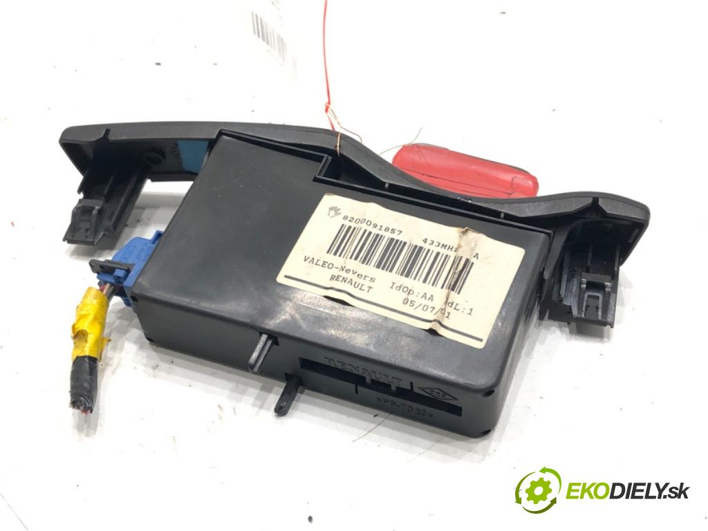 RENAULT LAGUNA II Grandtour (KG0/1_) 2001 - 2007    1.9 dCi (KG0G) 88 kW [120 KM] olej napędowy 2001 - 2007  spinačka 8200091857 (Spínacie skrinky a kľúče)
