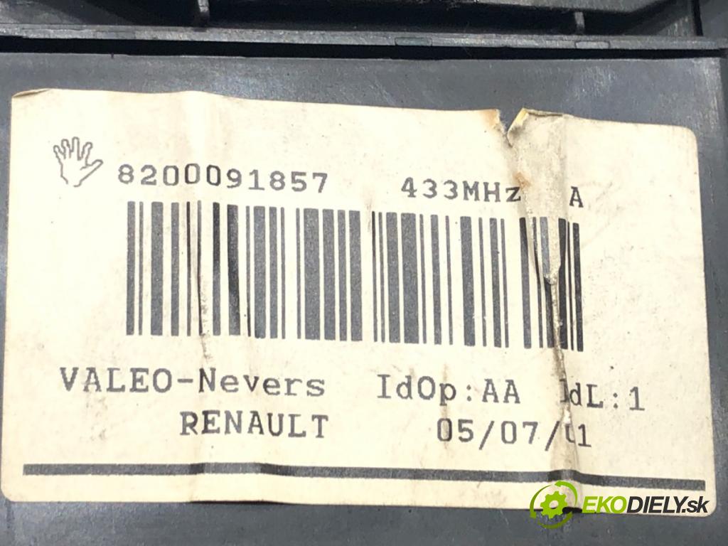 RENAULT LAGUNA II Grandtour (KG0/1_) 2001 - 2007    1.9 dCi (KG0G) 88 kW [120 KM] olej napędowy 2001 - 2007  spinačka 8200091857 (Spínacie skrinky a kľúče)