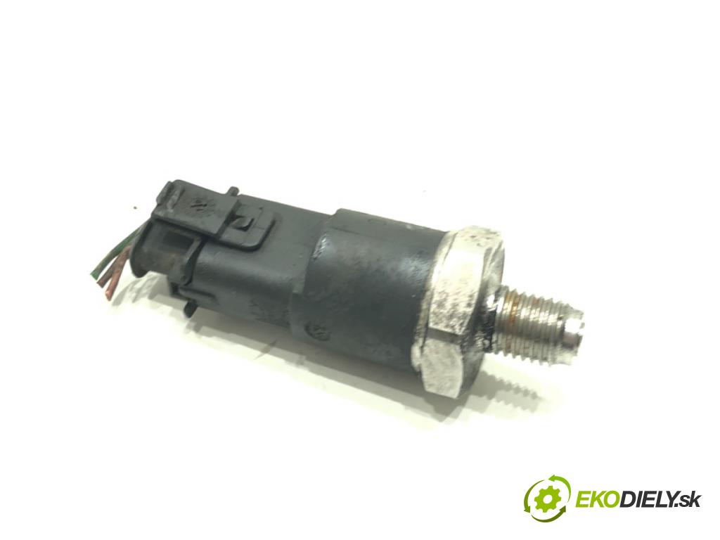 RENAULT LAGUNA II Grandtour (KG0/1_) 2001 - 2007    1.9 dCi (KG0G) 88 kW [120 KM] olej napędowy 2001 - 2007  Snímač tlaku paliva 0281002405 (Snímače)