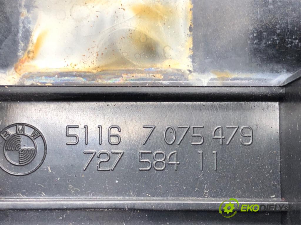 BMW 3 coupe (E92) 2005 - 2013    328 i xDrive 172 kW [234 KM] benzyna 2008 - 2013  Priehradka, kastlík spolujazdca  (Priehradky, kastlíky)