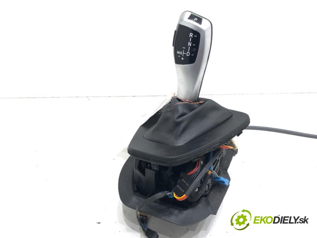 BMW 3 coupe (E92) 2005 - 2013    328 i xDrive 172 kW [234 KM] benzyna 2008 - 2013  Kulisa 7563658 (Rýchlostné páky / kulisy)