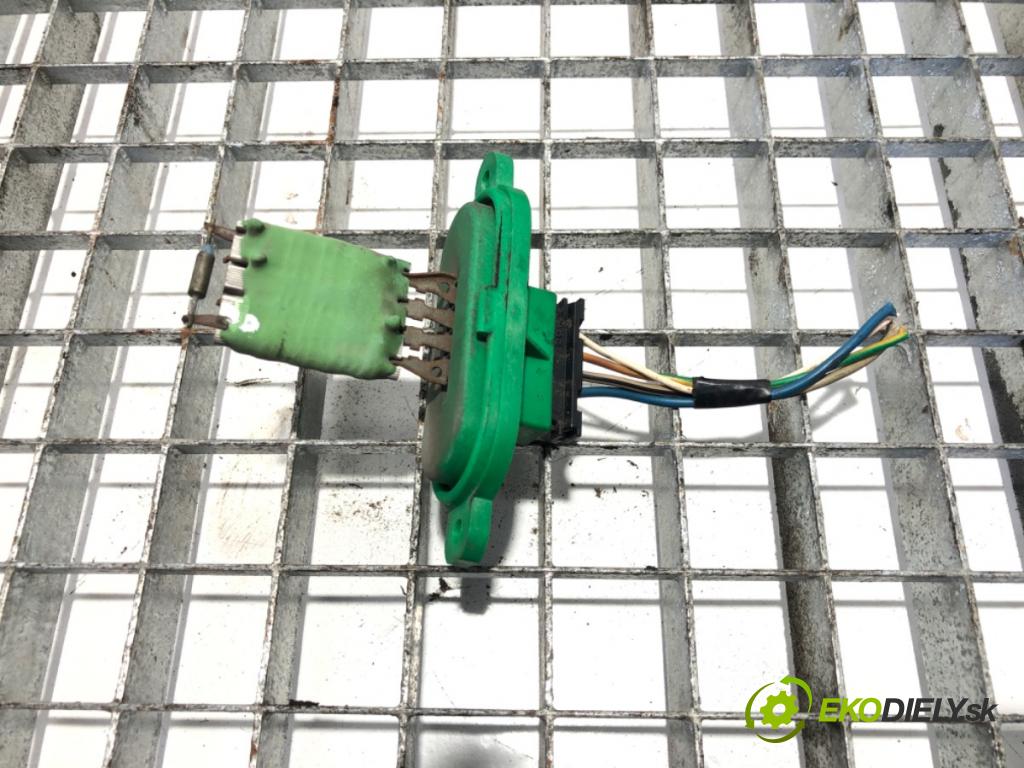 IVECO DAILY III Skrzynia 1997 - 2009    35 C 12 V, 35 S 12 V (AGKA43A2, AGKB43A2, AGKB46A2,... 85 kW [116 KM] olej napędowy 2002 - 2007  odpor rezistor topení vzduchu  (Odpory topení)