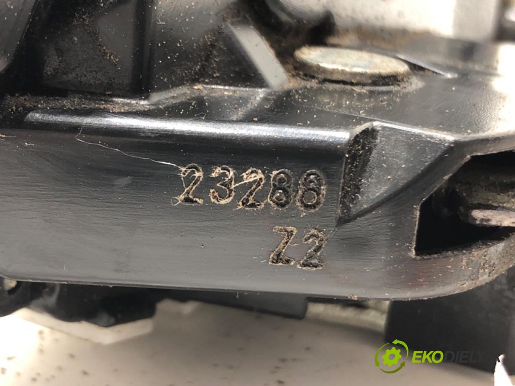 SUBARU XV (_GP_) 2011 - 2022    2.0 D AWD (GPD) 108 kW [147 KM] olej napędowy 2012 - 2022  zámok dveře levý přední část