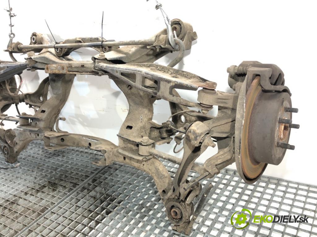 SUBARU XV (_GP_) 2011 - 2022    2.0 D AWD (GPD) 108 kW [147 KM] olej napędowy 2012 - 2022  výztuha zadní část