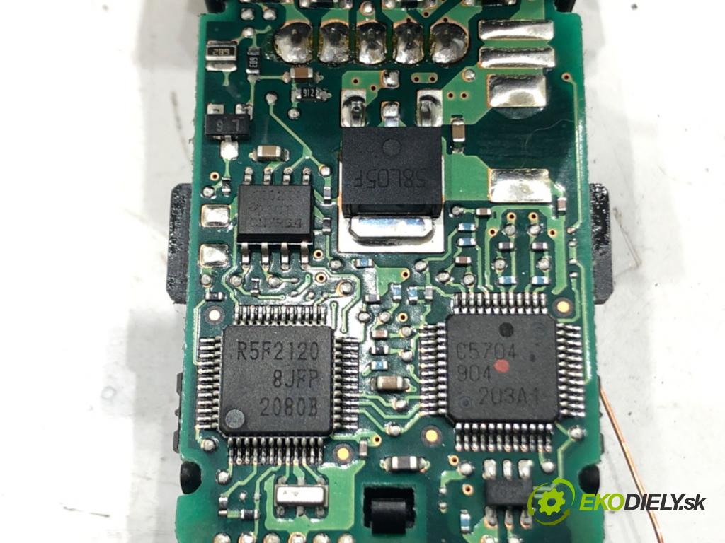 SUBARU XV (_GP_) 2011 - 2022    2.0 D AWD (GPD) 108 kW [147 KM] olej napędowy 2012 - 2022  Snímač dažďa  (Snímače dažďa)