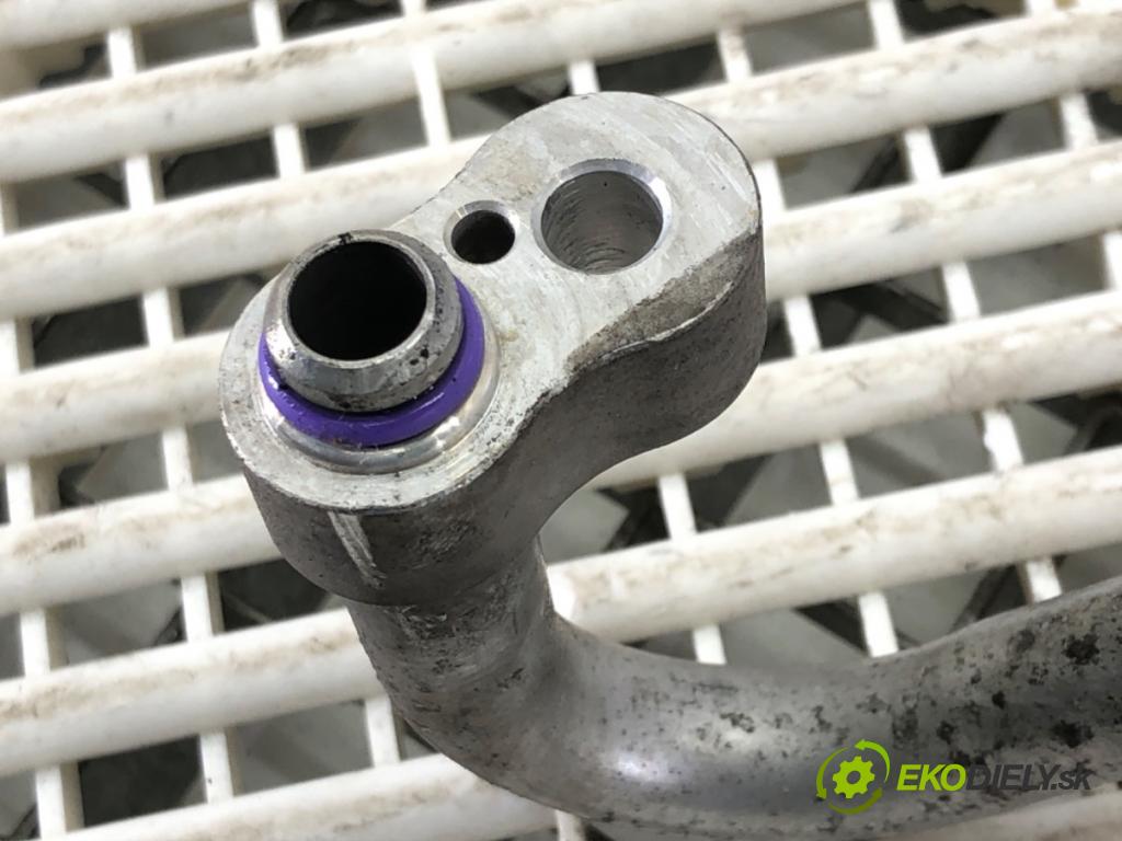 AUDI A2 (8Z0) 2000 - 2005    1.4 55 kW [75 KM] benzyna 2000 - 2005  rúrka klimatizácie  (Rúrky klimatizácie)