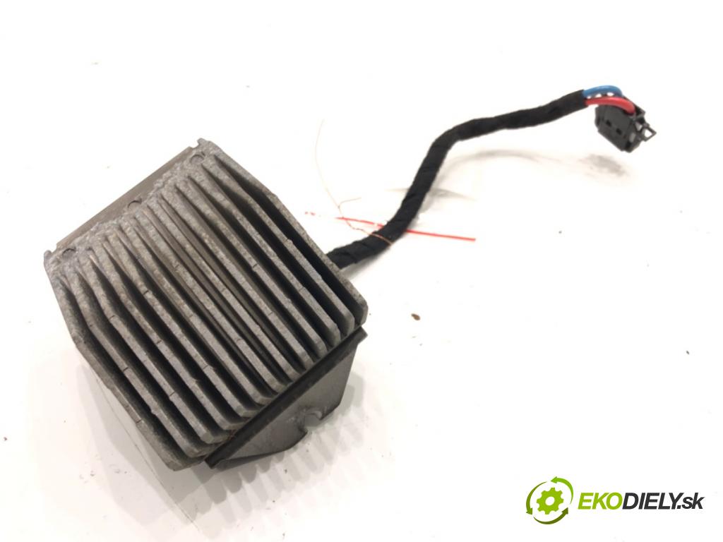 AUDI A2 (8Z0) 2000 - 2005    1.4 55 kW [75 KM] benzyna 2000 - 2005  odpor rezistor topení vzduchu 1J0971838 (Odpory topení)