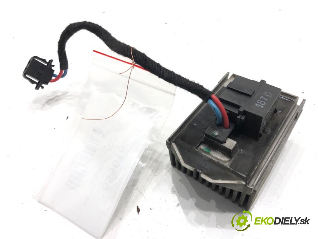 AUDI A2 (8Z0) 2000 - 2005    1.4 55 kW [75 KM] benzyna 2000 - 2005  odpor rezistor topení vzduchu 1J0971838 (Odpory topení)