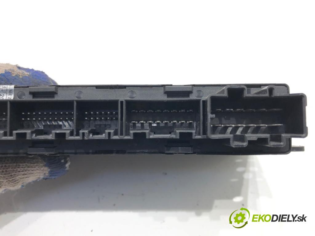 AUDI A2 (8Z0) 2000 - 2005    1.4 55 kW [75 KM] benzyna 2000 - 2005  Modul komfortu 8Z0959433H (Moduly komfortu)