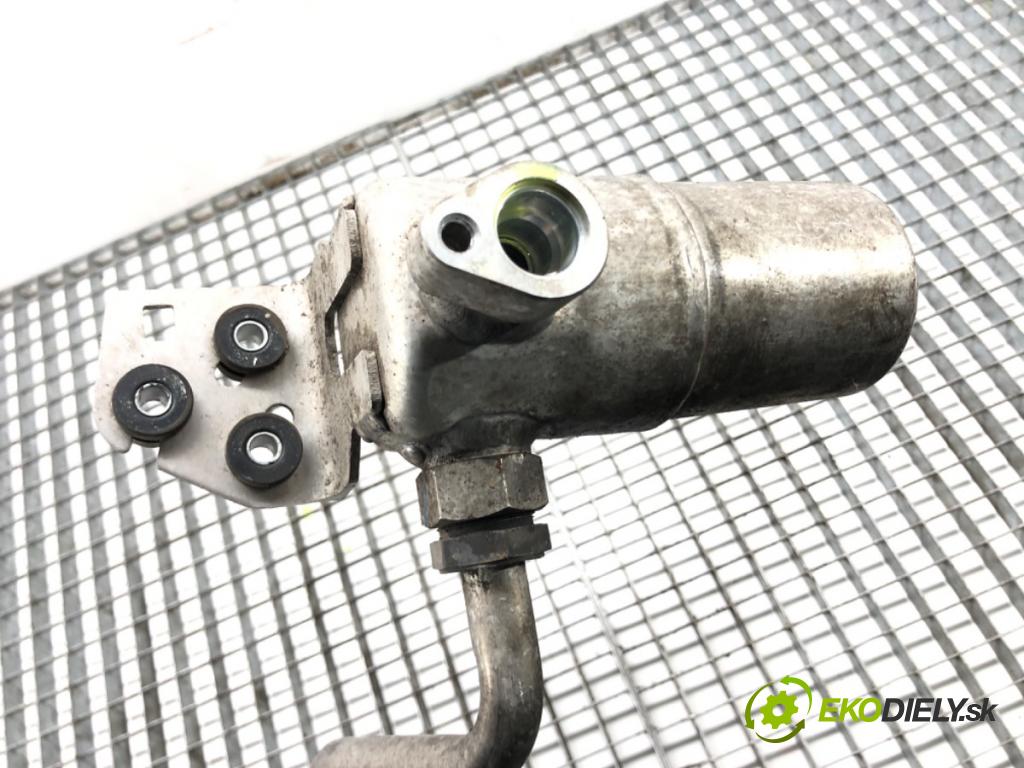 AUDI A2 (8Z0) 2000 - 2005    1.4 55 kW [75 KM] benzyna 2000 - 2005  rúrka klimatizácie 8Z0820193B (Rúrky klimatizácie)