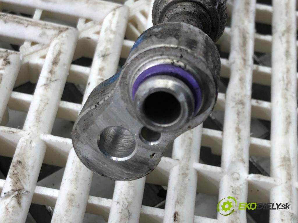 AUDI A2 (8Z0) 2000 - 2005    1.4 55 kW [75 KM] benzyna 2000 - 2005  rúrka klimatizácie  (Rúrky klimatizácie)