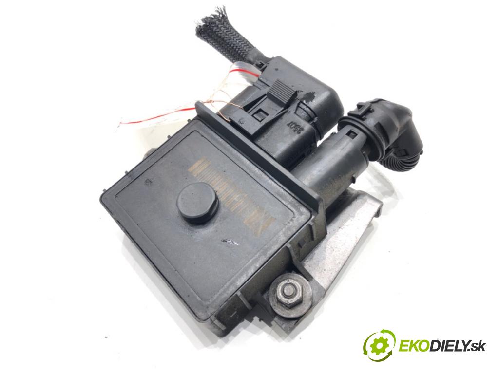 BMW X3 (E83) 2003 - 2011    2.0 sd 130 kW [177 KM] olej napędowy 2007 - 2008  relé sviečok žhavenia 859172301 (Relé)