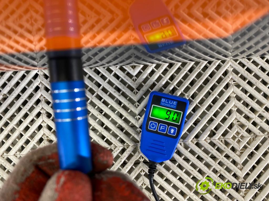 PEUGEOT 208 II liftback 2023 100 kW e-208  dveře levý zadní část