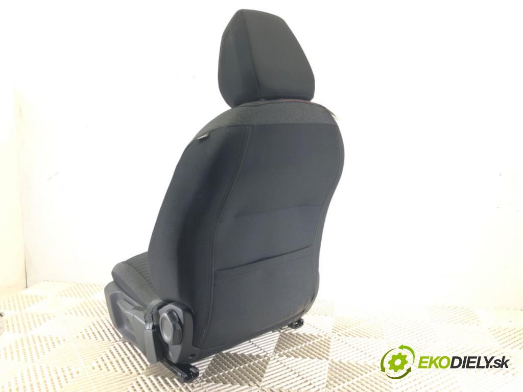 PEUGEOT 208 II (UB_, UP_, UW_, UJ_) 2019 - 2022    e-208 100 kW [136 KM] elektryczny 2019 - 2022  Sedadlo ľavy predný