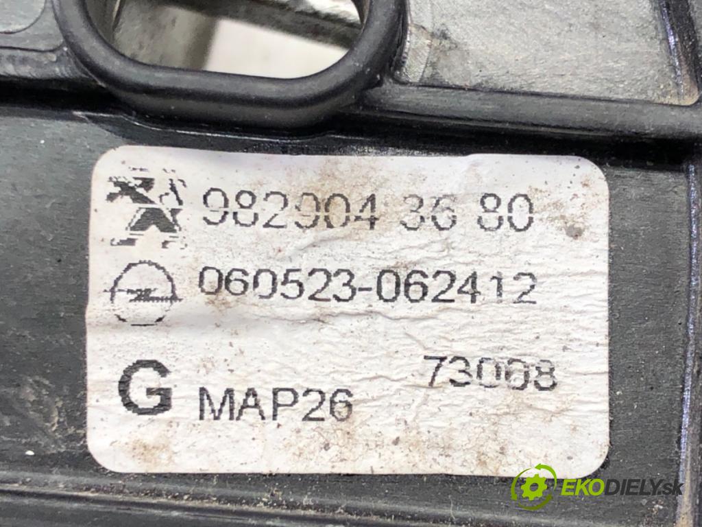 PEUGEOT 208 II (UB_, UP_, UW_, UJ_) 2019 - 2022    e-208 100 kW [136 KM] elektryczny 2019 - 2022  mechanismus okna levý přední část 9829043680