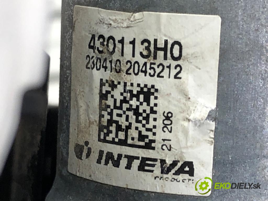 PEUGEOT 208 II (UB_, UP_, UW_, UJ_) 2019 - 2022    e-208 100 kW [136 KM] elektryczny 2019 - 2022  mechanismus okna pravý přední část 9829043380