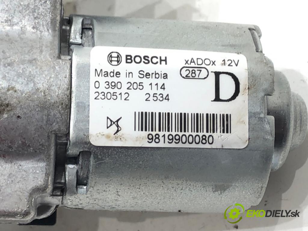 PEUGEOT 208 II (UB_, UP_, UW_, UJ_) 2019 - 2022    e-208 100 kW [136 KM] elektryczny 2019 - 2022  motor stěračů zadní část 9819900080