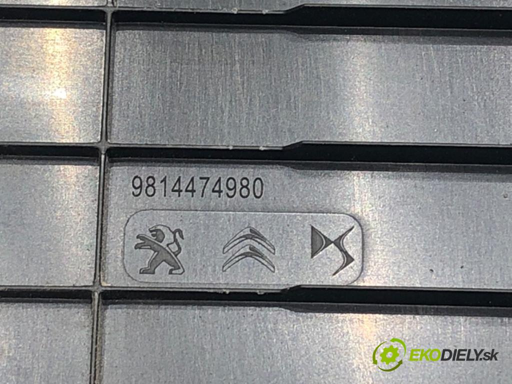 PEUGEOT 208 II (UB_, UP_, UW_, UJ_) 2019 - 2022    e-208 100 kW [136 KM] elektryczny 2019 - 2022  skříňka poistková 9814474980 (Pojistkové skříňky)