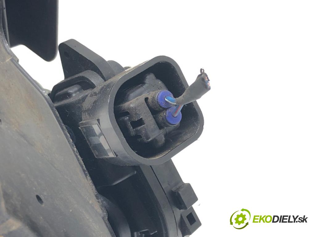 TOYOTA RAV 4 II (_A2_) 2000 - 2005    2.0 D 4WD (CLA20_, CLA21_) 85 kW [116 KM] olej napędowy 2001 - 2005  zámok dveře pravý zadní část