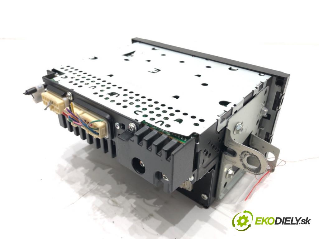 TOYOTA RAV 4 II (_A2_) 2000 - 2005    2.0 D 4WD (CLA20_, CLA21_) 85 kW [116 KM] olej napędowy 2001 - 2005  RADIO 86120-42130 (Audio zariadenia)