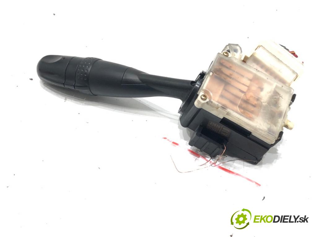 TOYOTA RAV 4 II (_A2_) 2000 - 2005    2.0 D 4WD (CLA20_, CLA21_) 85 kW [116 KM] olej napędowy 2001 - 2005  Prepínač smeroviek 1736482 (Prepínače, spínače, tlačidlá a ovládače kúrenia)