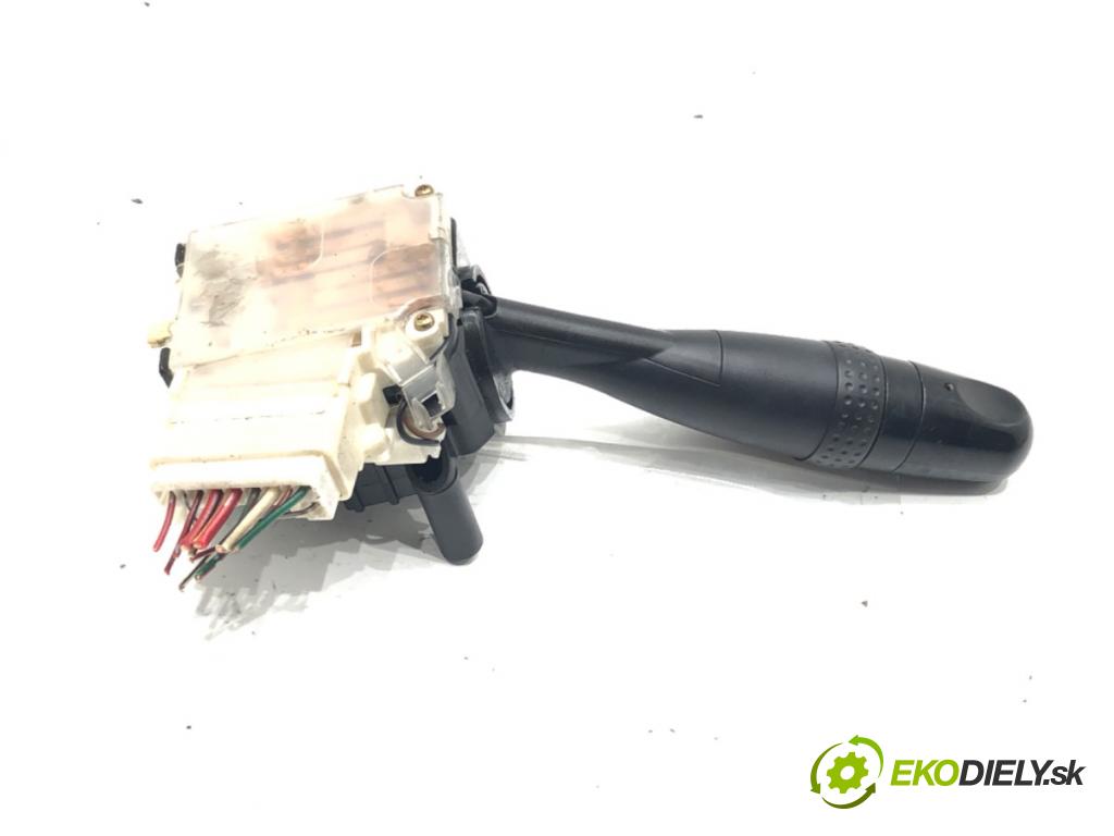 TOYOTA RAV 4 II (_A2_) 2000 - 2005    2.0 D 4WD (CLA20_, CLA21_) 85 kW [116 KM] olej napędowy 2001 - 2005  Prepínač smeroviek 1736482 (Prepínače, spínače, tlačidlá a ovládače kúrenia)
