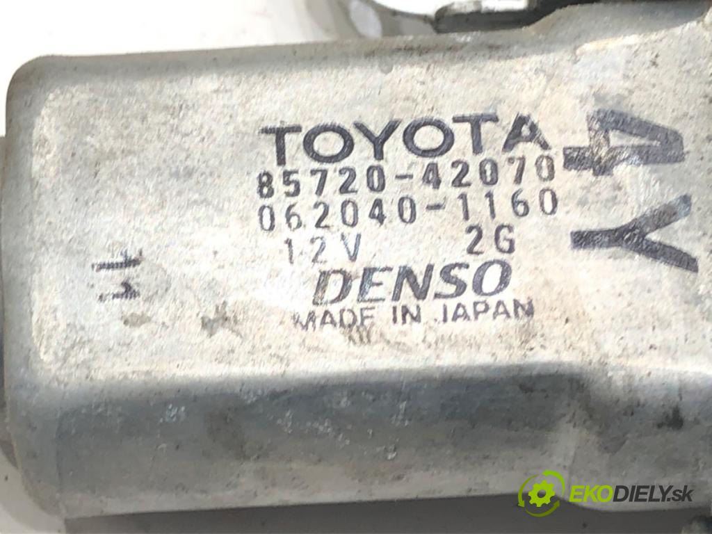 TOYOTA RAV 4 II (_A2_) 2000 - 2005    2.0 D 4WD (CLA20_, CLA21_) 85 kW [116 KM] olej napędowy 2001 - 2005  mechanismus okna levý přední část 85720-42070