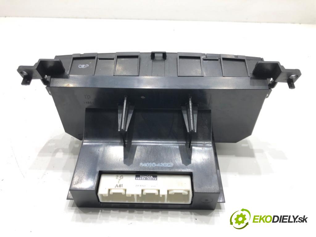 TOYOTA RAV 4 II (_A2_) 2000 - 2005    2.0 D 4WD (CLA20_, CLA21_) 85 kW [116 KM] olej napędowy 2001 - 2005  Panel ovládania kúrenia 88650-42170 (Prepínače, spínače, tlačidlá a ovládače kúrenia)